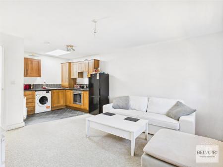 1 bedroom Flat for sale in Stockwell Avenue, Kiveton Park, Sheffield, S26