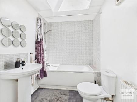 1 bedroom Flat for sale in Stockwell Avenue, Kiveton Park, Sheffield, S26