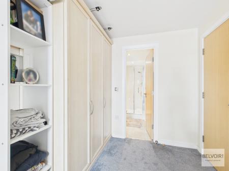 2 bedroom Apartment for sale in West Point, 58 West Street, City Centre, Sheffield, S1