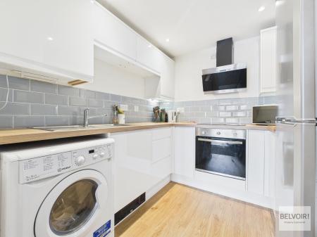 2 bedroom Apartment for sale in West Point, 58 West Street, City Centre, Sheffield, S1