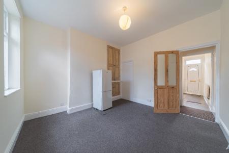 3 bedroom Terraced House to let in Derbyshire Lane, Gleadless Valley, Sheffield, S8