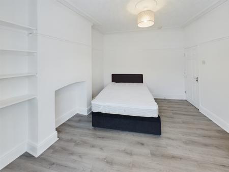 1 bedroom Ground floor flat to let in South View Road, Sharrow, Sheffield, S7
