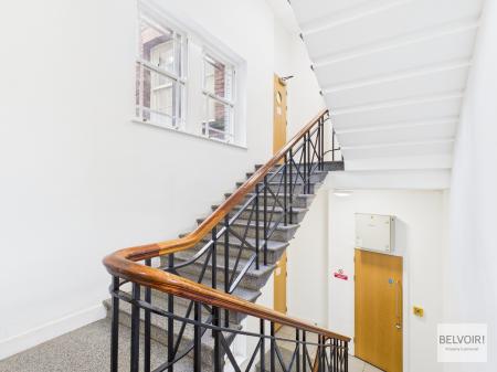 1 bedroom Apartment to let in St Peters Close, City Centre, Sheffield, S1