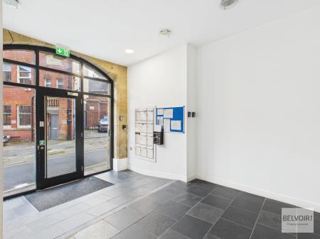 1 bedroom Apartment to let in St Peters Close, City Centre, Sheffield, S1