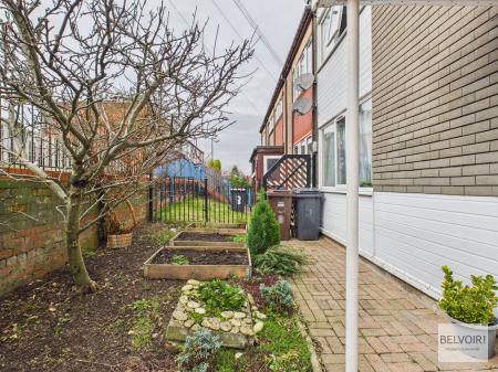 3 bedroom Terraced House for sale in Samuel Place, Sheffield, S2