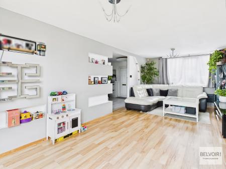 3 bedroom Terraced House for sale in Samuel Place, Sheffield, S2