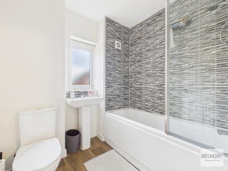 4 bedroom Town house for sale in Manor Park Crescent, Sheffield, S2