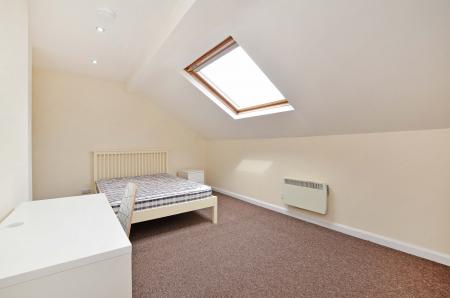 3 bedroom Duplex to let in Ecclesall Road, Ecclesall, Sheffield, S11