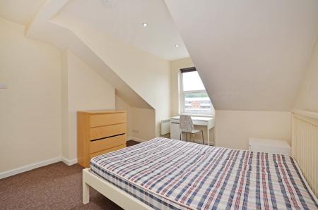 3 bedroom Duplex to let in Ecclesall Road, Ecclesall, Sheffield, S11