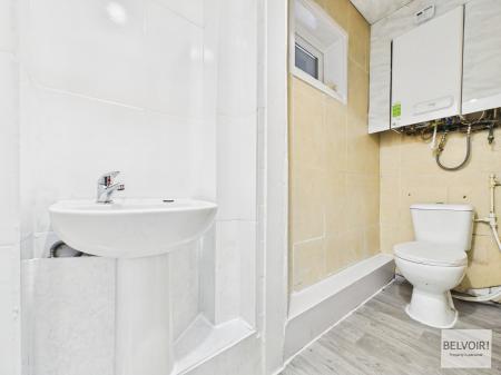 3 bedroom Terraced House for sale in Owlerton Green, Hillsborough, Sheffield, S6