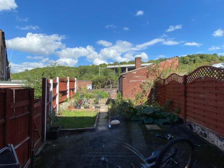 3 bedroom Terraced House to let in City Road, Sheffield Park, Sheffield, S2