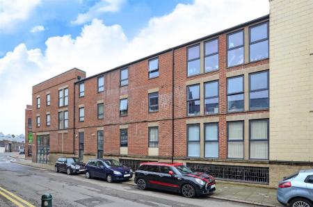 2 bedroom Flat to let in Dun Street, Kelham Island, Sheffield, S3