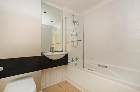 2 bedroom Flat to let in Dun Street, Kelham Island, Sheffield, S3