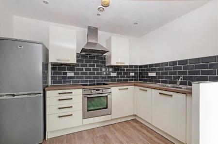 2 bedroom Flat to let in Dun Street, Kelham Island, Sheffield, S3