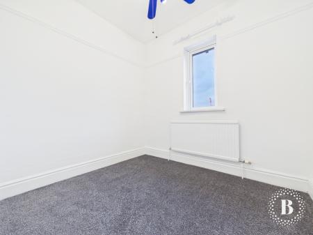 2 bedroom Semi-detached house to let in Woolley Wood Road, Shiregreen, Sheffield, S5