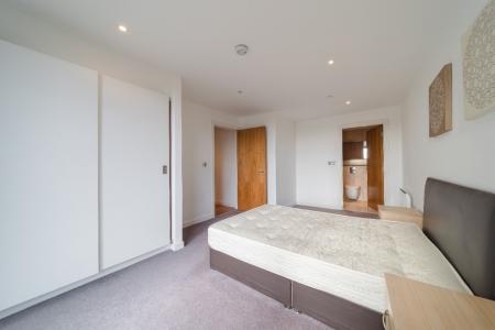 2 bedroom Apartment to let in St Pauls Square, City Centre, Sheffield, S1