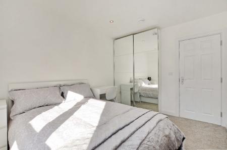 2 bedroom Penthouse to let in Gordon Road, Sharrow Vale, Sheffield, S11