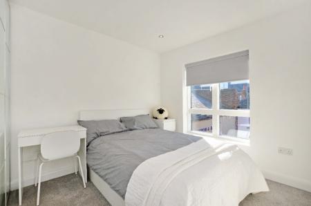 2 bedroom Penthouse to let in Gordon Road, Sharrow Vale, Sheffield, S11