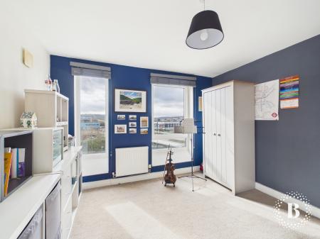 3 bedroom Semi-detached house for sale in Castle Croft Drive, Sheffield, S2