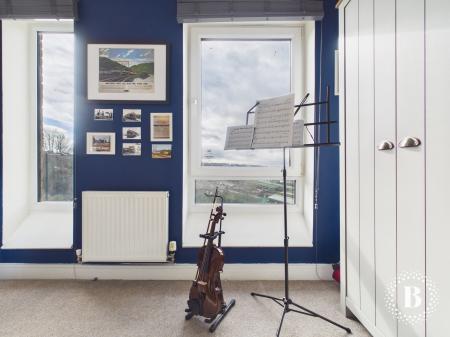 3 bedroom Semi-detached house for sale in Castle Croft Drive, Sheffield, S2