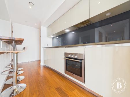 2 bedroom Apartment to let in St Pauls Square, City Centre, Sheffield, S1