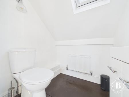 4 bedroom Terraced House to let in Peveril Road, Sheffield, S11