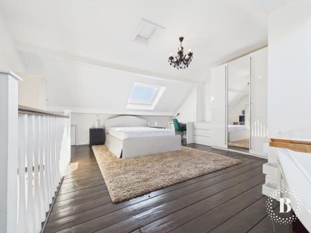 4 bedroom Terraced House to let in Peveril Road, Sheffield, S11