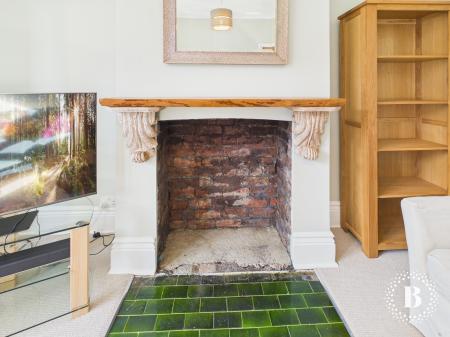 4 bedroom Terraced House to let in Peveril Road, Sheffield, S11