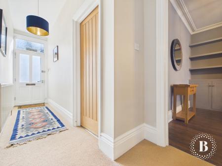 4 bedroom Terraced House to let in Peveril Road, Sheffield, S11