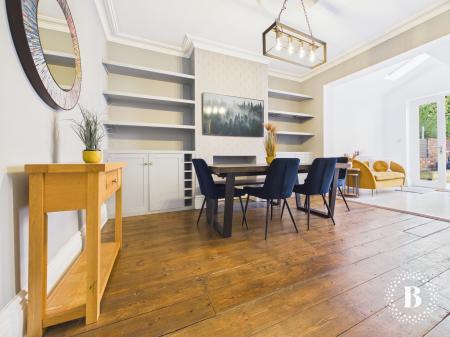 4 bedroom Terraced House to let in Peveril Road, Sheffield, S11