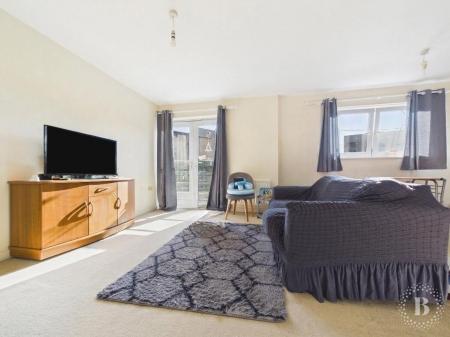 2 bedroom Apartment for sale in Beeches Bank, Norfolk Park, Sheffield, S2