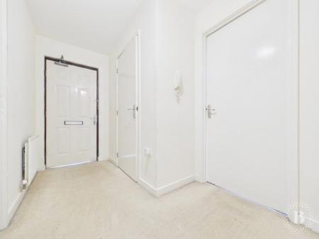 2 bedroom Apartment for sale in Beeches Bank, Norfolk Park, Sheffield, S2