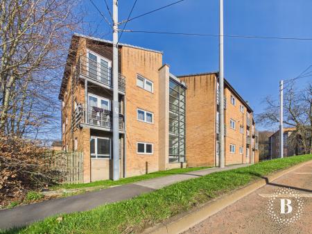 2 bedroom Apartment for sale in Beeches Bank, Norfolk Park, Sheffield, S2