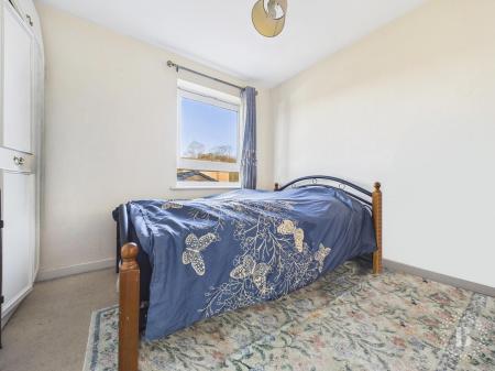 2 bedroom Apartment for sale in Beeches Bank, Norfolk Park, Sheffield, S2