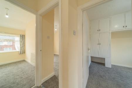 3 bedroom Semi-detached house to let in Nuttall Place, Manor Castle, Sheffield, S2