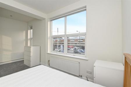 3 bedroom Duplex to let in Ecclesall Road, Ecclesall, Sheffield, S11