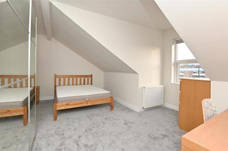 3 bedroom Duplex to let in Ecclesall Road, Ecclesall, Sheffield, S11