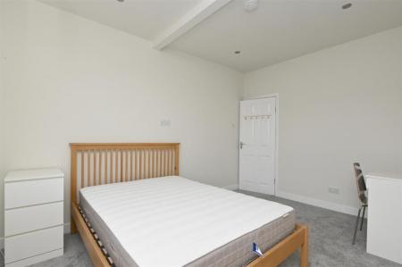 3 bedroom Duplex to let in Ecclesall Road, Ecclesall, Sheffield, S11