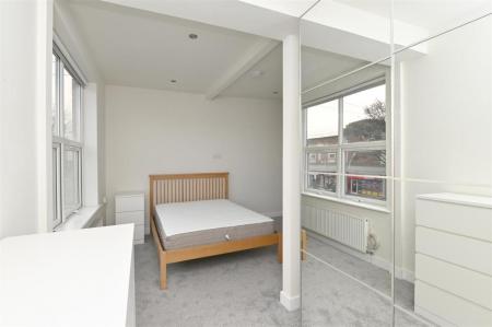 3 bedroom Duplex to let in Ecclesall Road, Ecclesall, Sheffield, S11