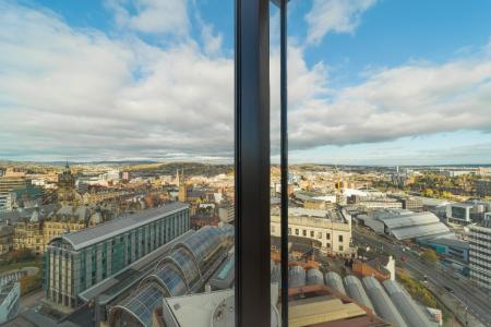 2 bedroom Apartment to let in St Pauls Square, City Centre, Sheffield, S1