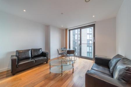 2 bedroom Apartment to let in St Pauls Square, City Centre, Sheffield, S1