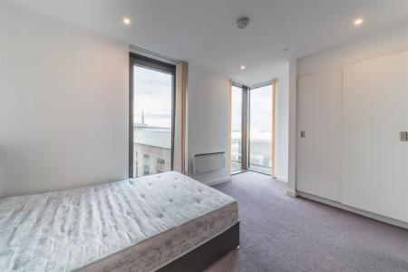 2 bedroom Apartment to let in St Pauls Square, City Centre, Sheffield, S1