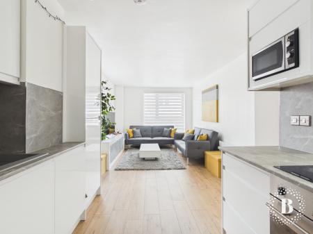 1 bedroom Apartment for sale in West One Peak, 15 Cavendish Street, City Centre, Sheffield, S3