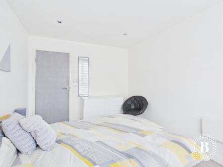1 bedroom Apartment for sale in West One Peak, 15 Cavendish Street, City Centre, Sheffield, S3