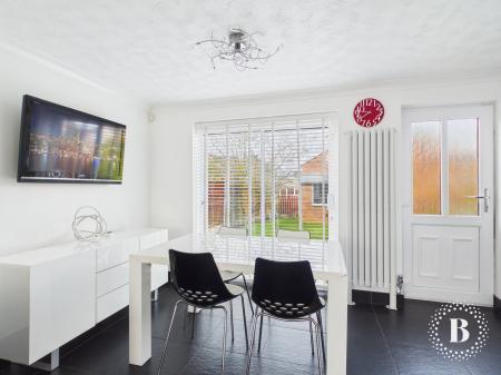 3 bedroom Detached house for sale in Standish Gardens, Sheffield, S5