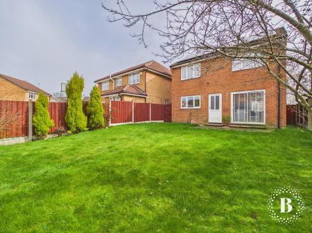 3 bedroom Detached house for sale in Standish Gardens, Sheffield, S5