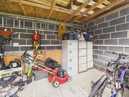 3 bedroom Detached house for sale in Standish Gardens, Sheffield, S5