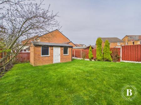 3 bedroom Detached house for sale in Standish Gardens, Sheffield, S5