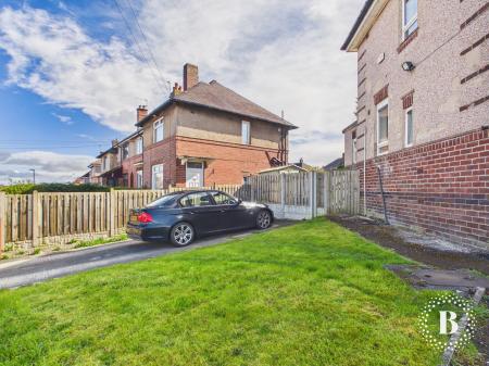 2 bedroom Semi-detached house for sale in Cawdor Road, Arbourthorne, Sheffield, S2