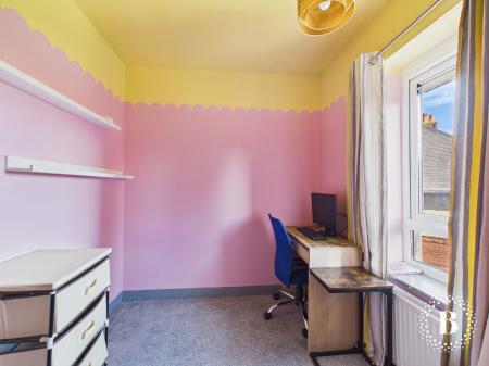 2 bedroom Semi-detached house for sale in Cawdor Road, Arbourthorne, Sheffield, S2